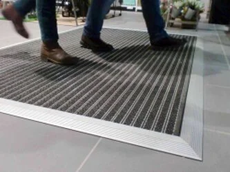 Zerbino Alluminio con Rampa