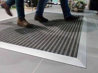 Zerbino Alluminio con Rampa