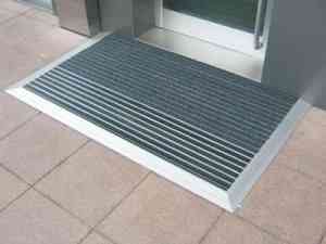 Zerbino Allumninio Ingresso con rampa antinciampo